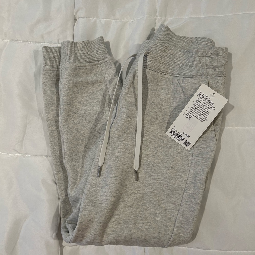 Lululemon Scuba High Rise Joggers